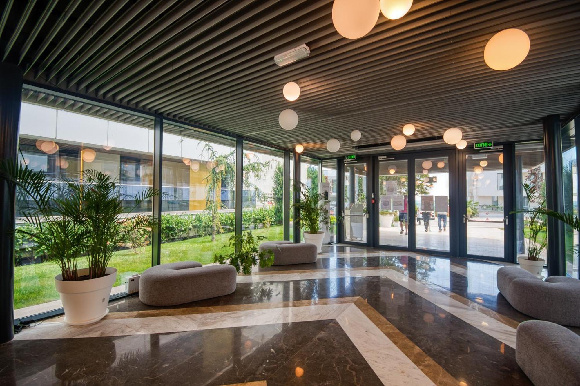 Astria Brasil - Complex Novum Apartment Olimp Bagian luar foto